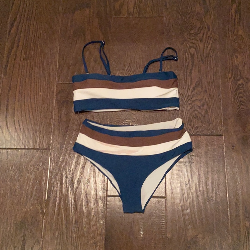Super cute Bandeau Swimsuit with stains